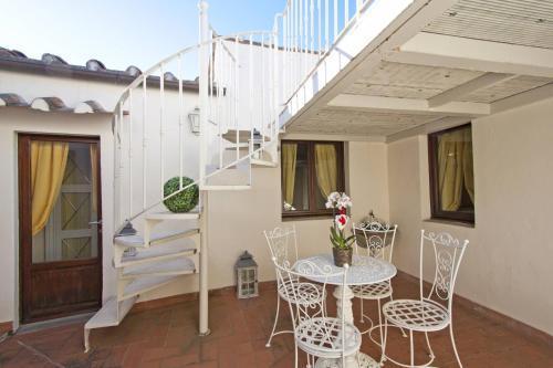 Serristori Palace Aparthotel Florença